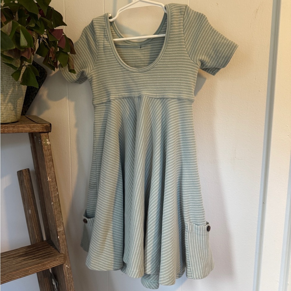 Jane + Jo Ribbed Cotton Dress | Sage Stripe | Size 6Y 🌿 - Picture 2 of 7